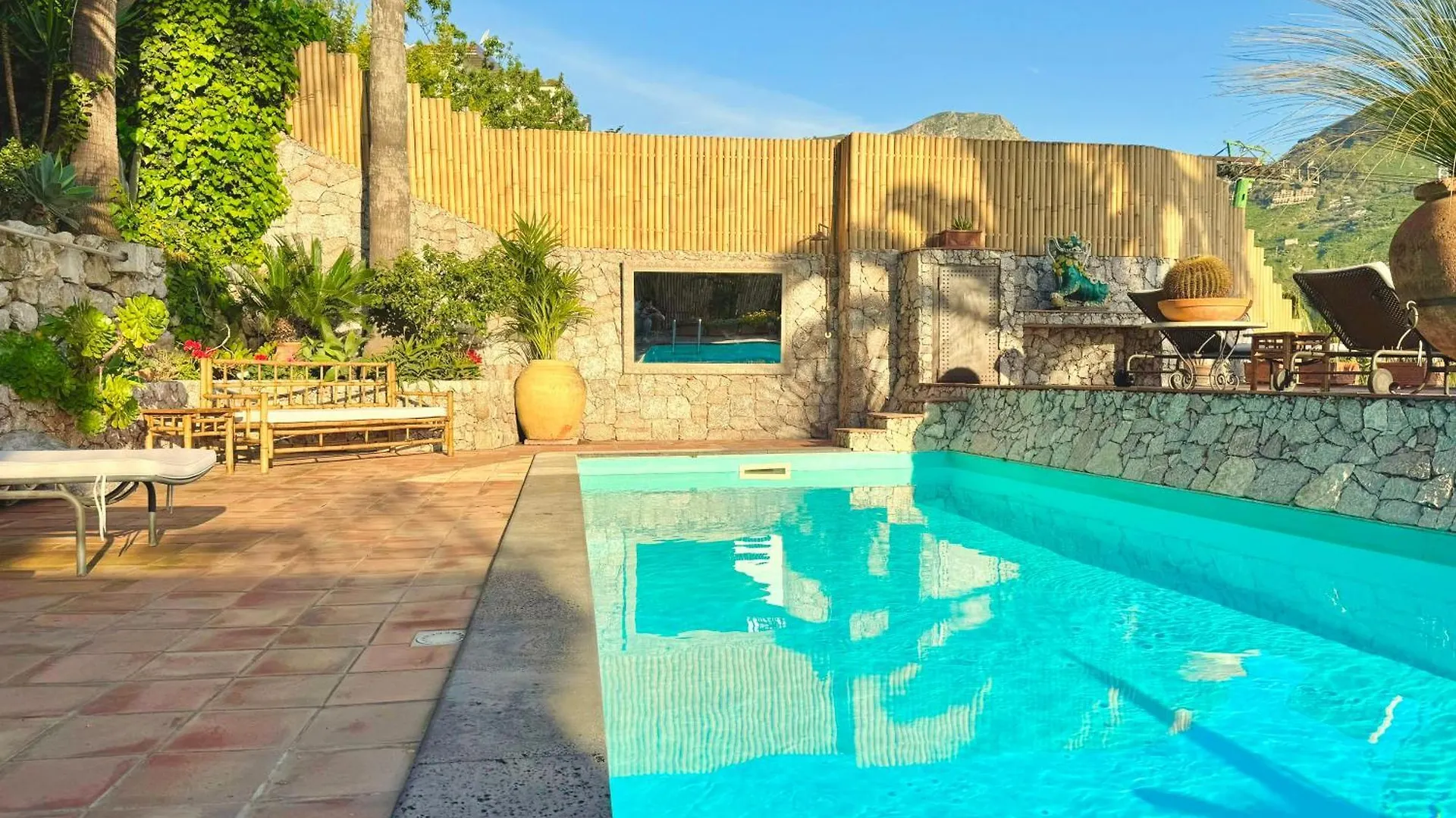 Апартаменты Villa Lou Taormina Private Villa With Panoramic Sea View Pool